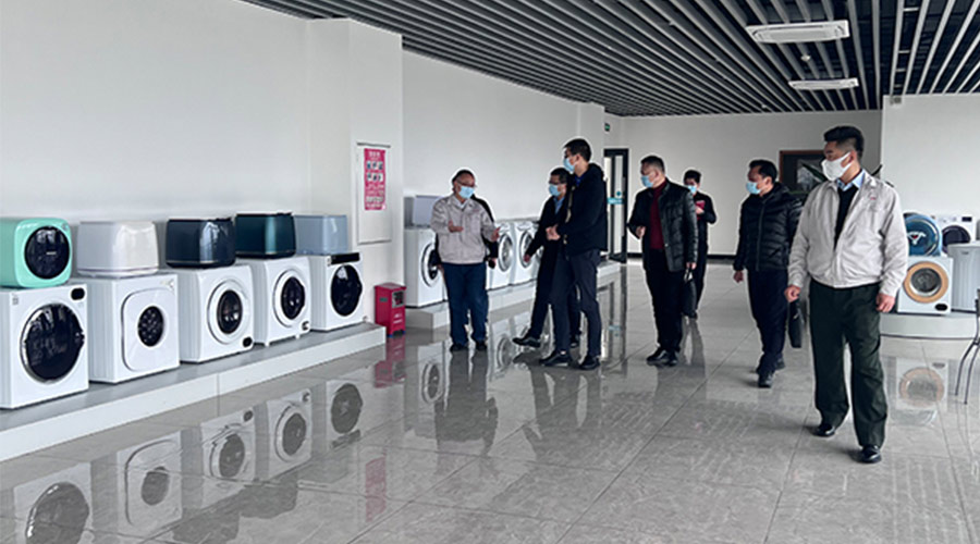 分享交流！鶴山市領(lǐng)導(dǎo)以及書記一同到訪金環(huán)電器