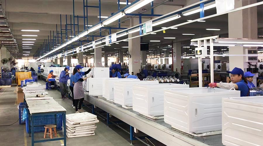 專業(yè)且專注！裝配車間開展客戶松下滾筒衣服烘干機生產(chǎn)