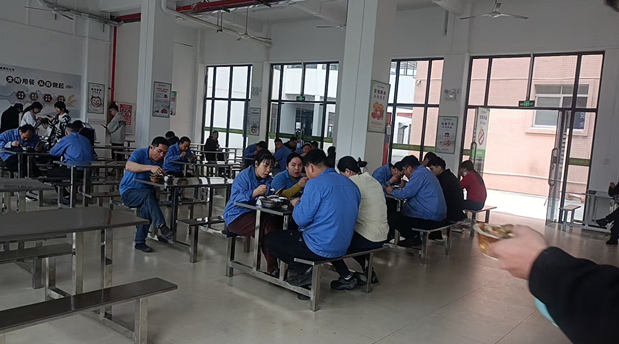 金環(huán)食堂，美味與關(guān)懷的港灣