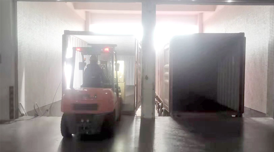 齊心協(xié)力為客戶！春節(jié)期間金環(huán)電器人員加班加點(diǎn)發(fā)貨